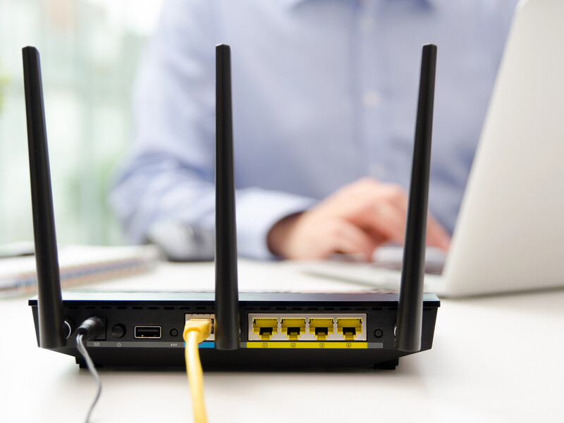 "Полювали на Wi-Fi-роутери". СБУ і партнери викрили глобальну схему шпигунства РФ у всьому світі