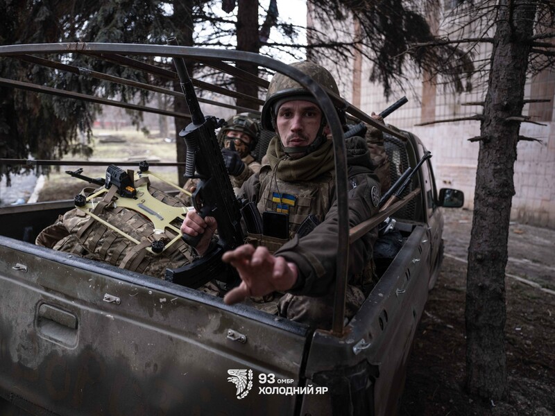 РФ пытается восстановить темп на фронте, весна дает ей новое преимущество в наступлении – NYT