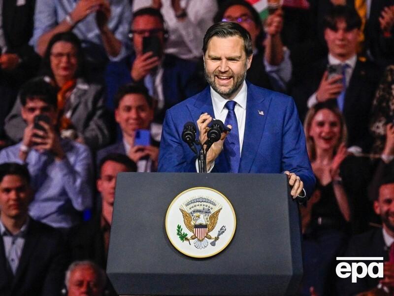 "Я люблю Виктора". Трамп поговорил по телефону с Вэнсом и "5 тыс. венгерских патриотов"