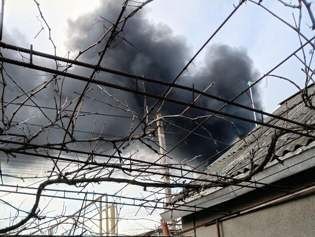 В Крыму дроны атаковали феодосийский нефтеналивной терминал – паблики