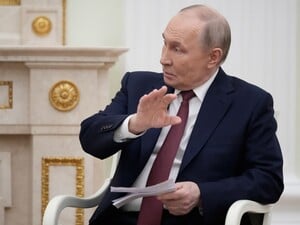 Путин объявил о перемирии на Пасху. На полтора дня