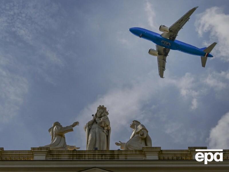 "Запасов на 8–10 дней". Гражданская авиация в Европе накануне лета осталась без топлива – СМИ