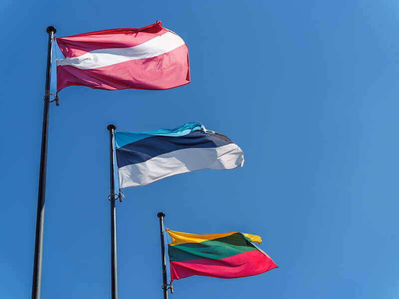 Країни Балтії відреагували на закиди РФ щодо повітряного простору для атак України, Сибіга прокоментував