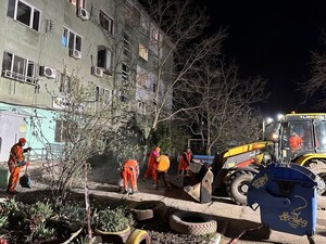 РФ убила в Одессе двух человек. Дроны били по жилому району