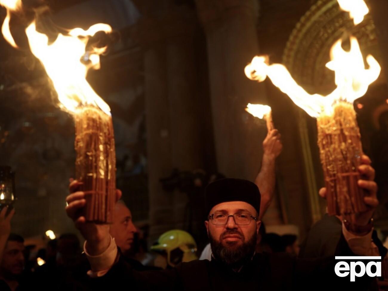 В Иерусалиме сошел Благодатный огонь. Фоторепортаж