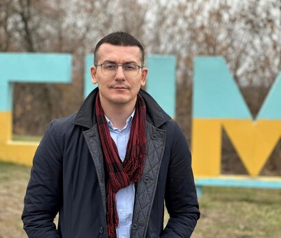 Томіленко: Джонсон наполегливо просив організувати поїздку на передову, я передав примірник прифронтової газети 