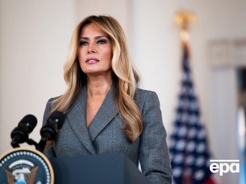 ЗМІ написав, що Меланії Трамп погрожували. Після цього вона зробила заяву про Епштейна