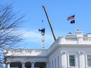 Апелляционный суд США разрешил строить бальный зал в Белом доме до 17 апреля