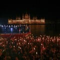 Будапешт перетворився на величезну вечірку. Як в Угорщині святкували перемогу опозиції. Фото, відео