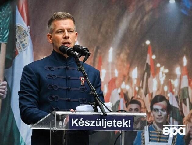 Від портрета Орбана у спальні до перемоги над ним. Хто такий Петер Мадяр