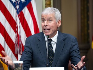 Власти США предупредили о пике цен на нефть в ближайшие недели