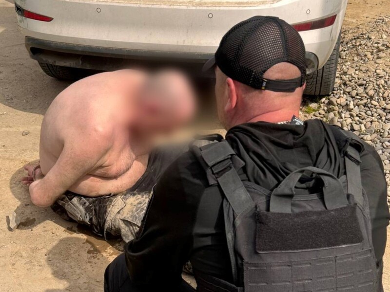 На Закарпатті чоловік викрав жінку з дитиною, свого онука й вистрілив у голову правоохоронцю – поліція