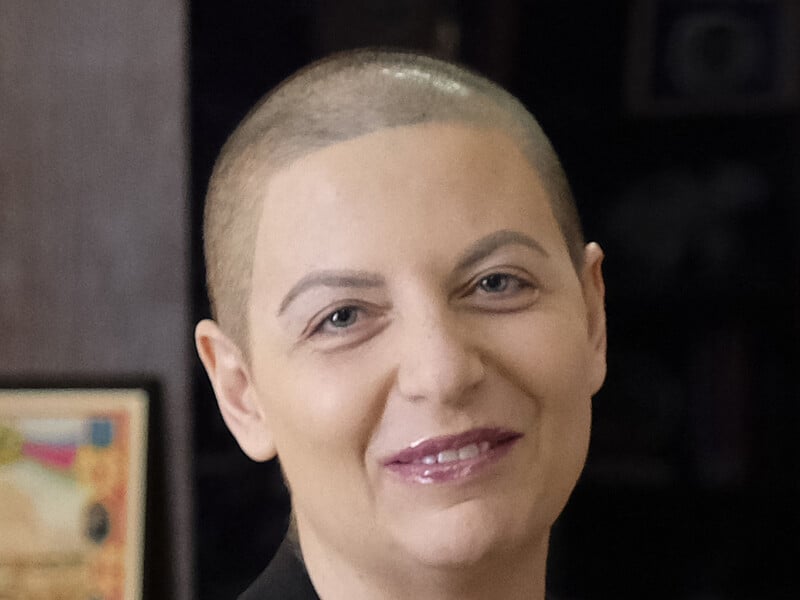 Пропагандистка Симоньян розповіла, що й далі спить із померлим чоловіком