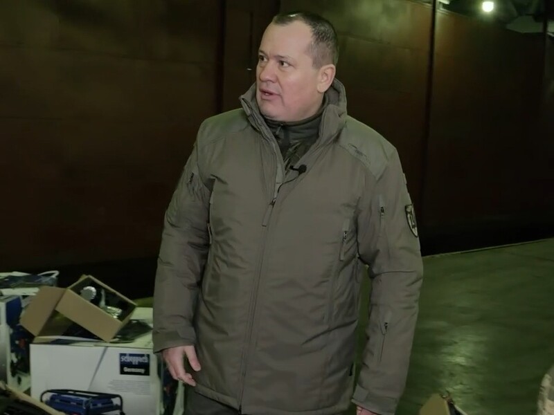 Палатний передав 117-й бригаді ТрО сіткомети й генератори від "Української команди"