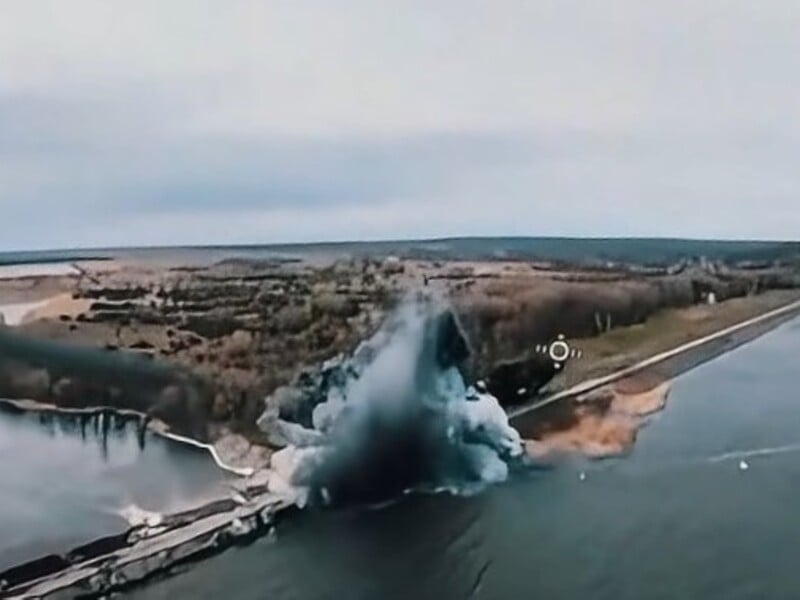 РФ скинула шість бомб на одне з найбільших водосховищ Харківської області. Відео