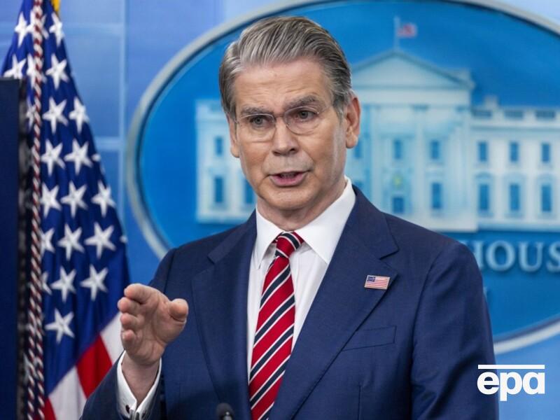 США не продовжуватимуть послаблення санкцій щодо нафти з Росії й Ірану – Бессент