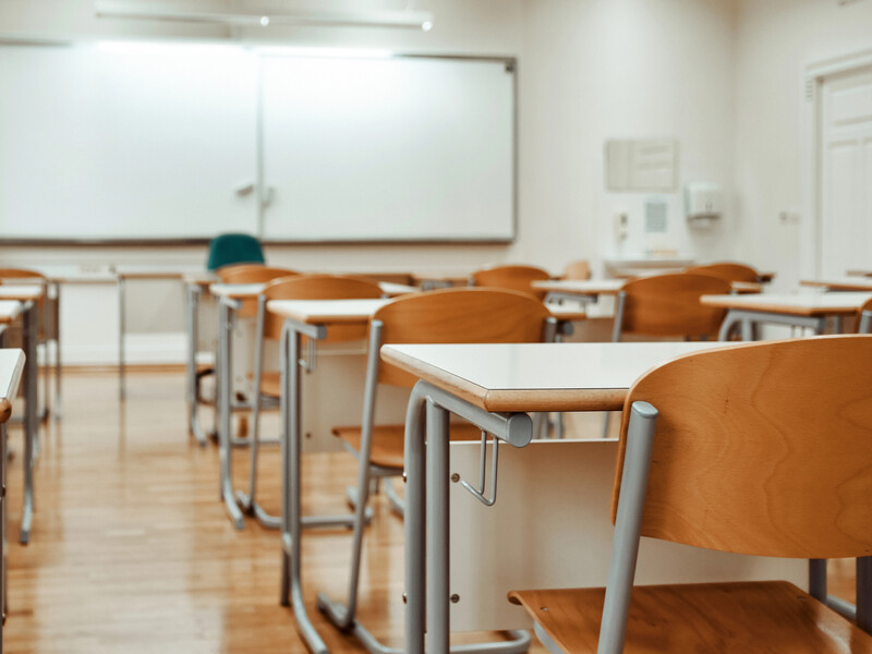 Експерт назвав трьох нардепів, які зацікавлені в "рейдерстві" освітньої реформи