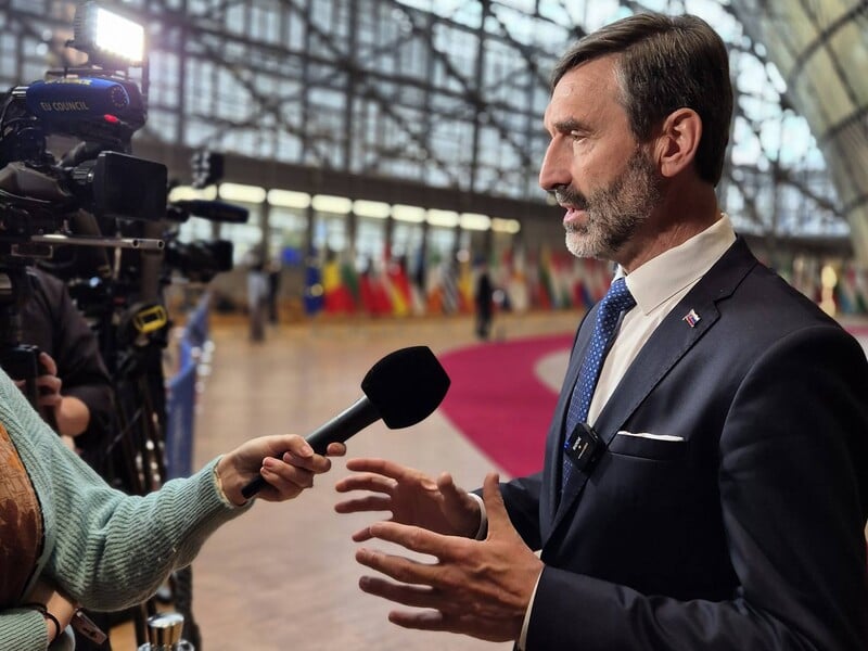 Словакия сделала заявление о "Дружбе" и кредите для Украины после поражения Орбана