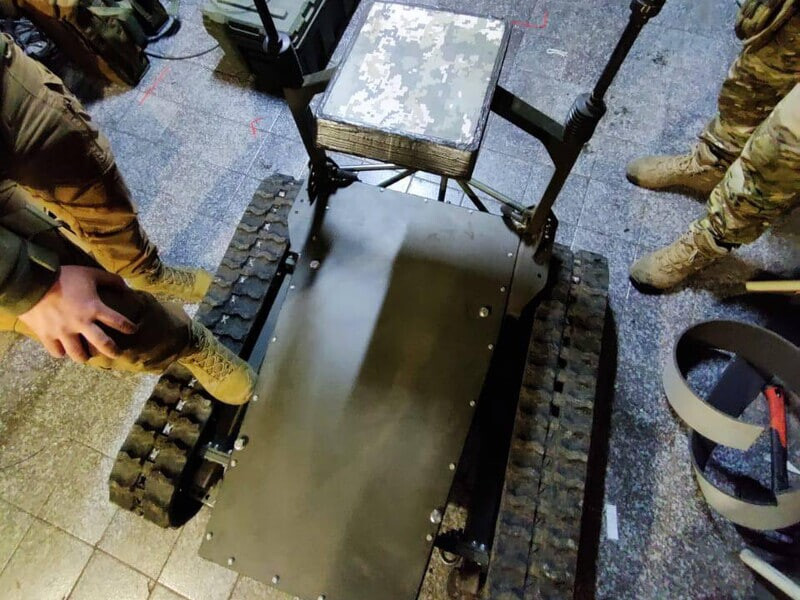 "Шматок заліза на тебе "дивиться". Як роботи на фронті виконують завдання, які коштували життя військовим