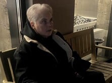 Они падают – и падает небо. Мы лежим и подняться не можем – погиб тот, кто держал наш мир