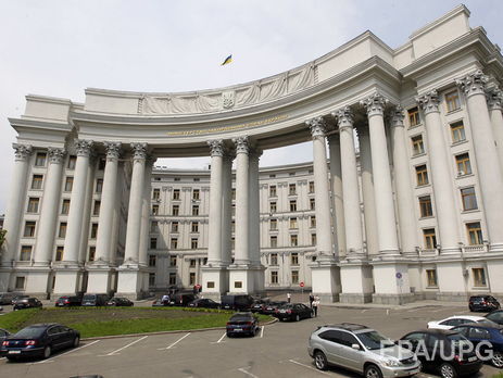 В Україні з'явиться електронна система віз для іноземців