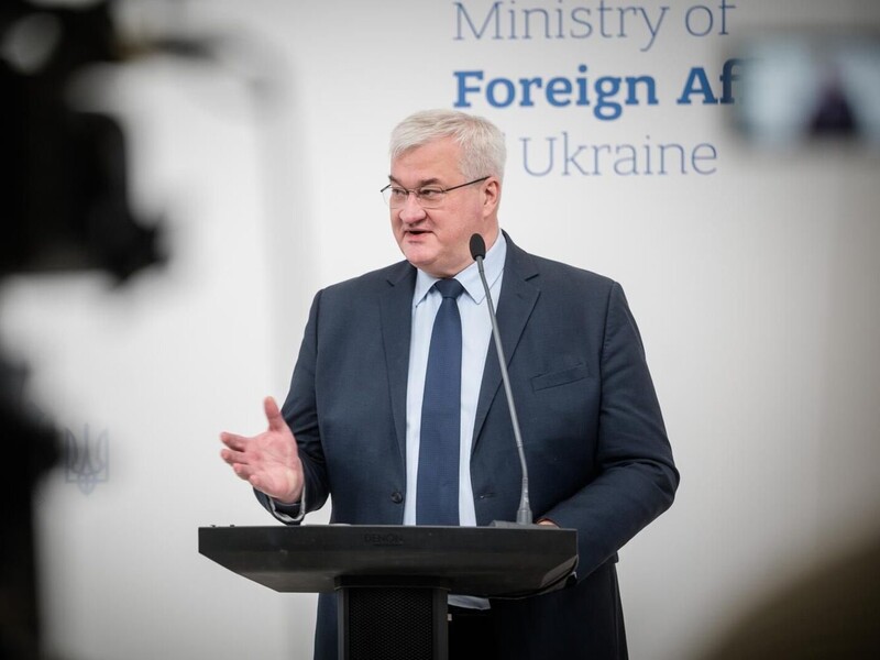 "Чому ховається?" Сибіга відповів пропагандистам РФ на запитання про переговори з Путіним. Відео