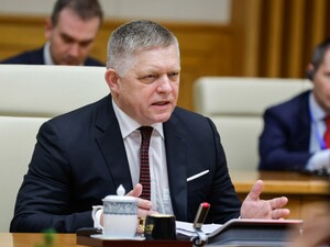 Ще одна країна не дозволила Фіцо летіти своїм небом на парад у Росію