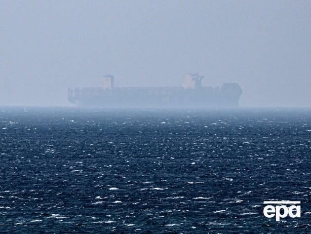 Іран почав обстрілювати судна, які проходять Ормузькою протокою – Reuters