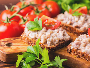 Подготовьте сельдь именно таким способом – и форшмак получится божественно вкусным. Рецепт