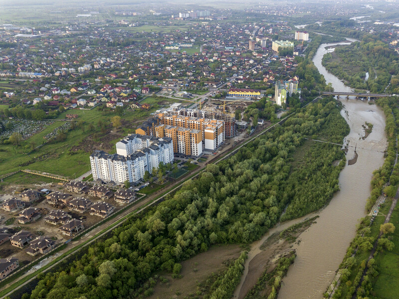 ФОП із двома автобусами уклав контракти на 19 млн грн з Івано-Франківською ОВА – УНІАН