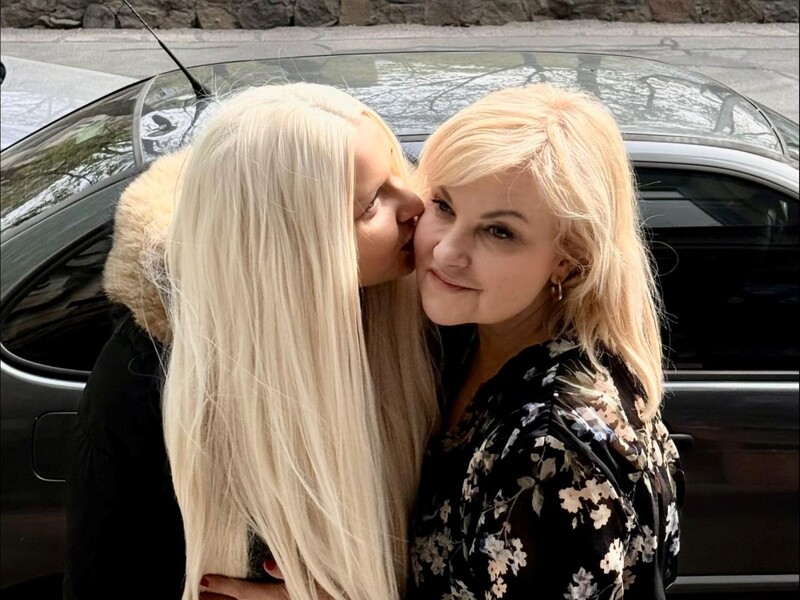 Бурмака показала редкие фото 31-летней дочери. Как она изменилась за последние два года