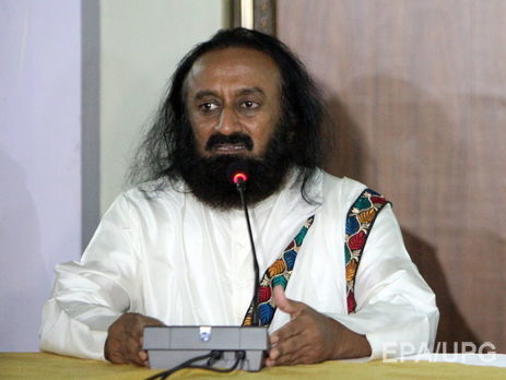 Міжнародний гуманітарний лідер Раві Шанкар про війну в Україні: Ті, хто хоче вбивати, вони хворі. Не можна ненавидіти хворих людей