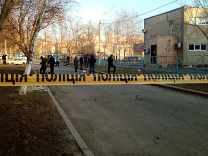 У Донецькій області 12-річна дитина підірвалася на гранаті, яку сприйняла за запальничку – поліція