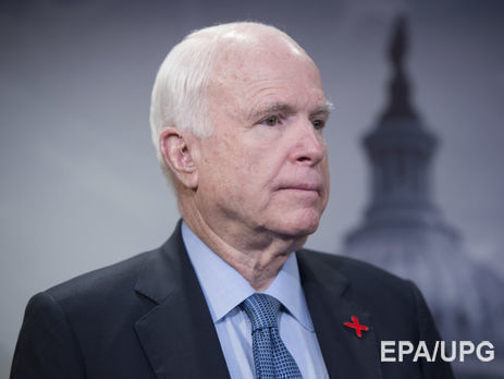 Маккейн вимагає від Трампа надати докази прослуховування його телефону попередньою адміністрацією