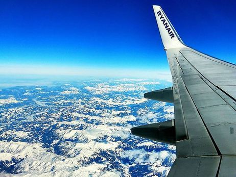 Ирландский лоукостер Ryanair начнет работу в Украине 15 марта – Гройсман