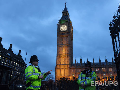 Парламент Великобритании разрешил Мэй начать процедуру Brexit