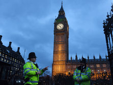 Парламент Великобритании разрешил Мэй начать процедуру Brexit