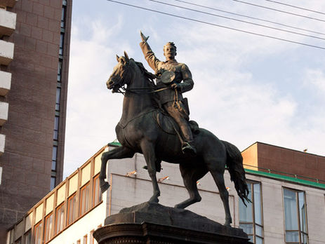 У Київраді повідомили, що постамент Щорсу є унікальною пам'яткою монументального мистецтва