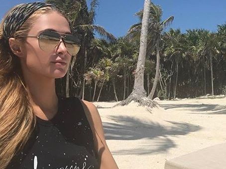 Періс Гілтон знялася оголеною і в золотій фарбі