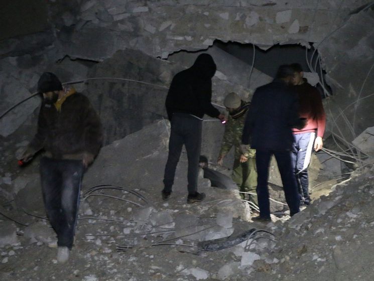 У Сирії під час вечірньої молитви розбомбили мечеть, загинуло щонайменше 42 особи