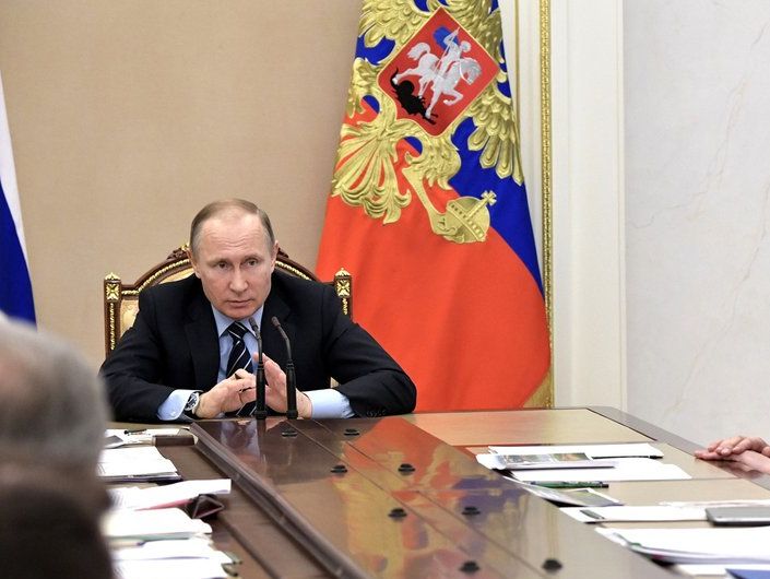 Путін у закритому режимі обговорював з промисловцями українські санкції проти "дочок" російських банків