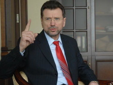 Украинская власть больна клептоманией, и даже отказ МВФ дать кредит не заставит ее поднять экономику страны – экономист Сугоняко