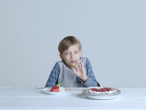 Реакцію дітей, які спробували пироги, популярні протягом останніх 100 років, показали в одному ролику. Відео