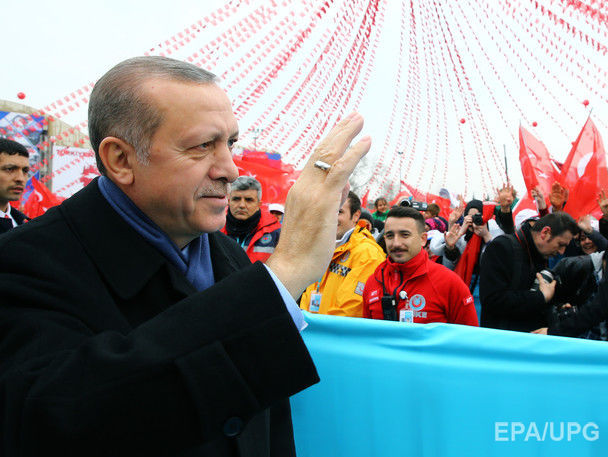 Ердоган анонсував перегляд відносин з Європою після конституційного референдуму в Туреччині