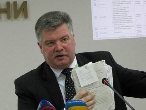 Україна в 2,5 рази скоротила виплати пенсій переселенцям – Пенсійний фонд
