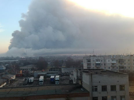 В Балаклее продолжаются взрывы на складах боеприпасов. Фоторепортаж