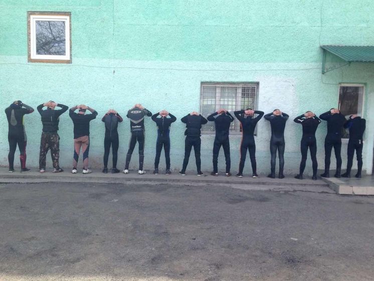 В Закарпатье пограничники задержали 14 контрабандистов в гидрокостюмах