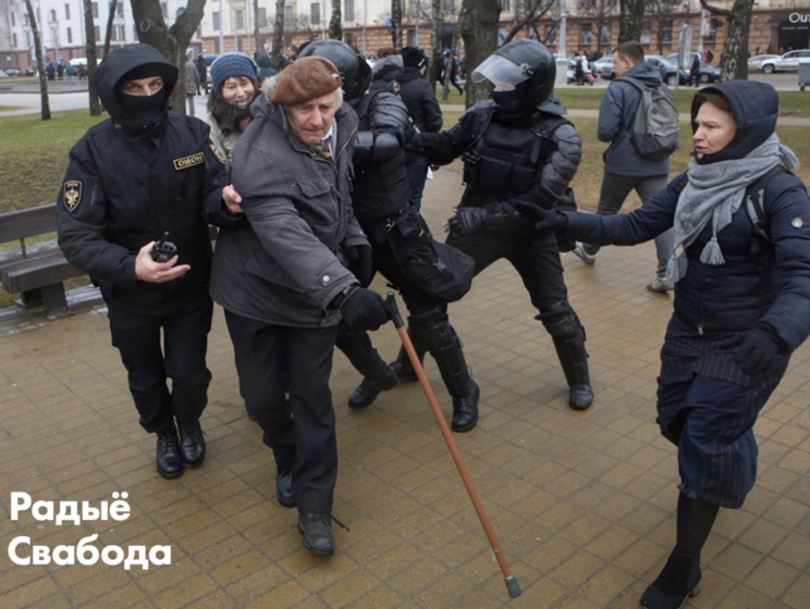 В Минске правоохранители начали отпускать задержанных в ходе акции ко Дню воли – правозащитница