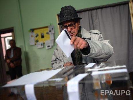 В Болгарии проходят досрочные парламентские выборы