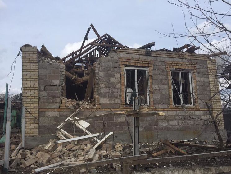 Боевики обстреляли Авдеевку из "Градов", повреждены 18 домов – полиция